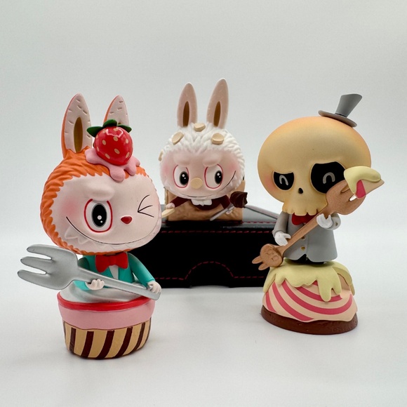 POP MART Labubu THE MONSTERS Patisseries Series - French Butter Sponge Cake - Picture 4 of 5